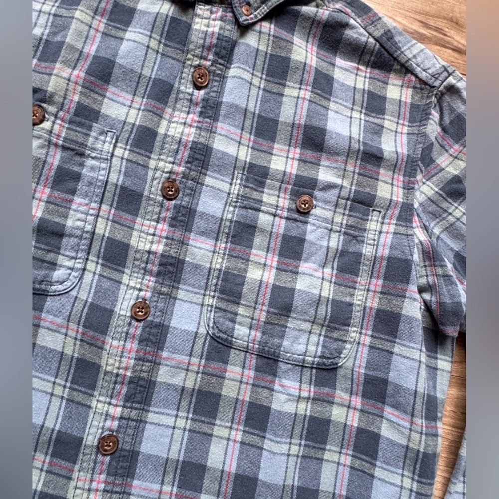 DULUTH Men's Free Swingin' Flannel Slim
Fit Shirt Item 64507 Sz L Blue Plaid - Picture 13 of 13
